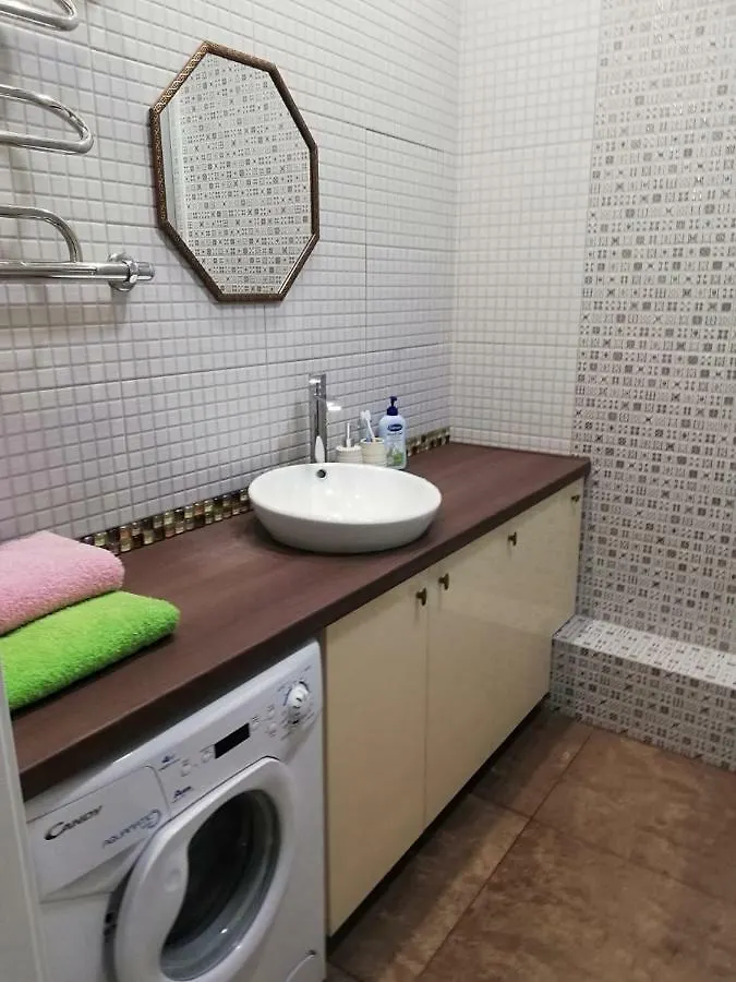 Apartment Уютная Светлая Квартира В Центре Около Ст. М. Молодежная